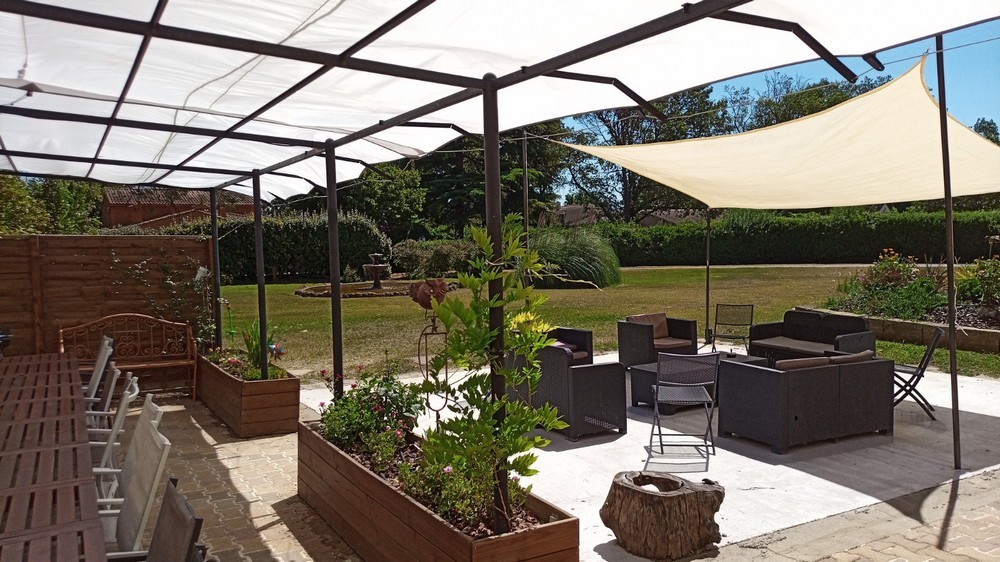 Gîte de Causeran terrasse